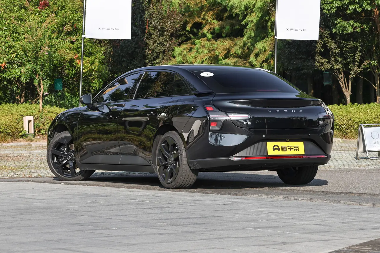 Xpeng Mona M03 2024
