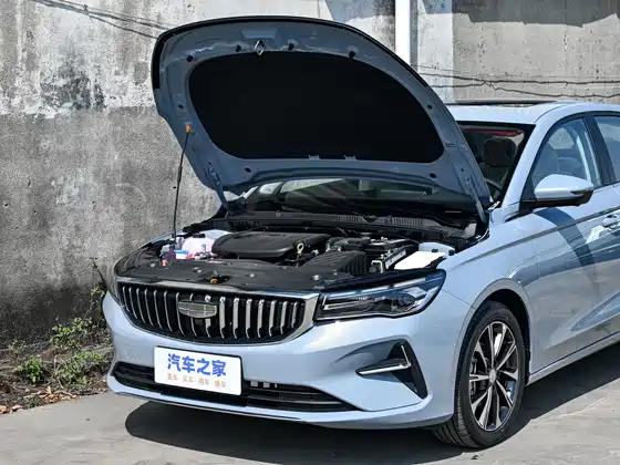 Geely Emgrand 2025