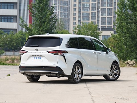 Toyota Sienna 2024