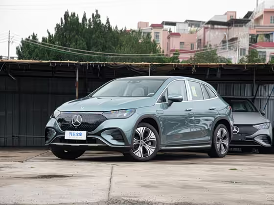 Mercedes EQE SUV 2023