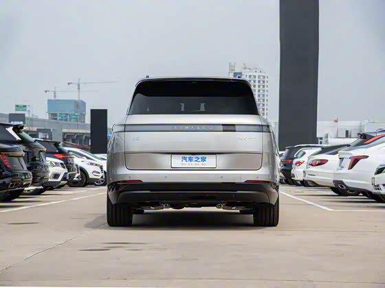 Lynk &amp; Co 900 2025