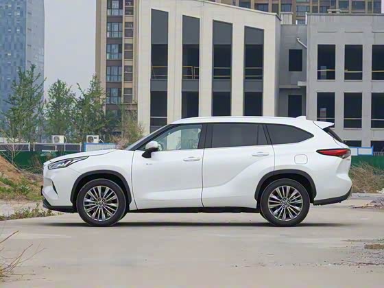 Toyota Highlander 2025