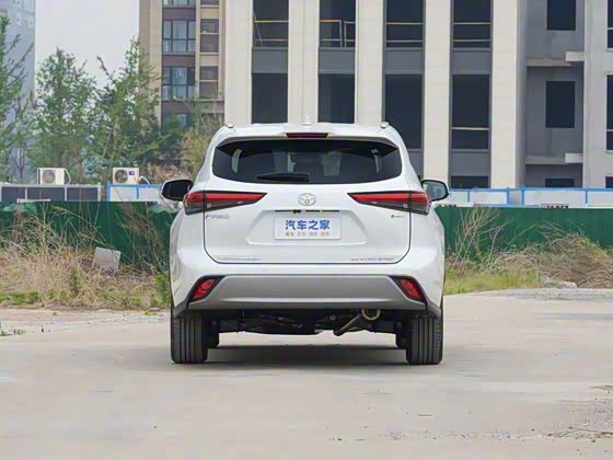 Toyota Highlander 2025