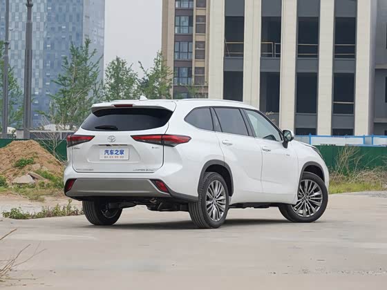 Toyota Highlander 2025