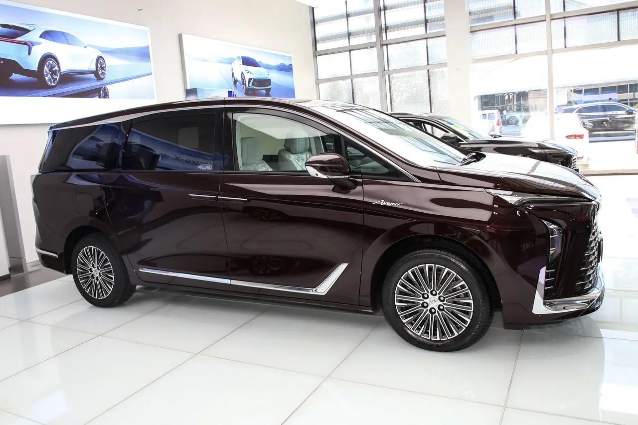 Buick GL8 PHEV 2024