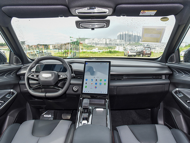 Geely Atlas Cool 2024
