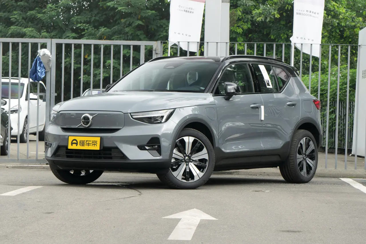 Volvo XC40 Recharge 2024