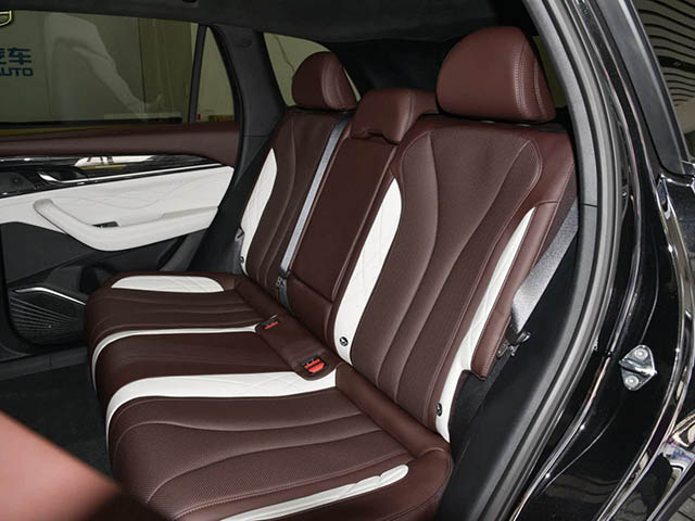Geely Monjaro 2024