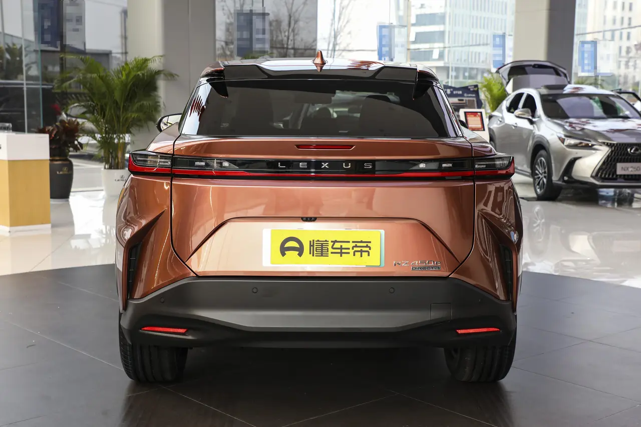 Lexus RZ 2023