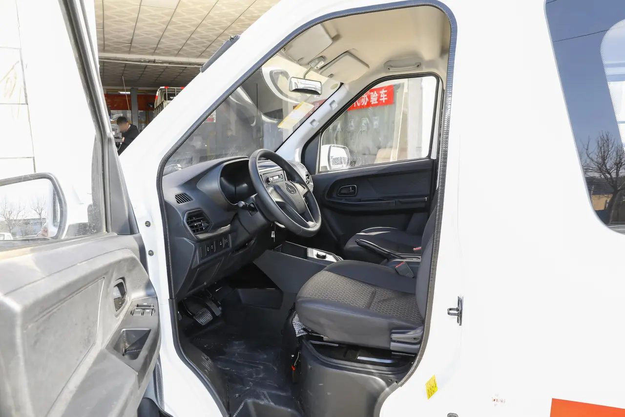 Changan Kaicheng Ruixing EM60 2023