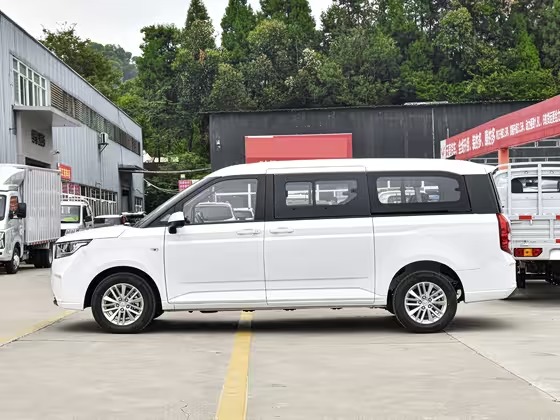 Wuling Journey EV 2023
