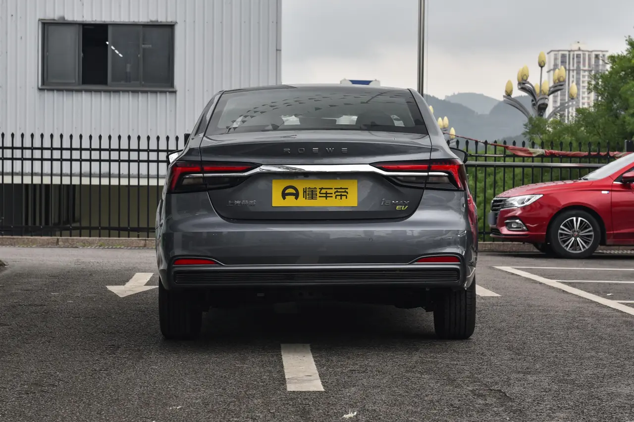 Roewe I6 Max EV 2022