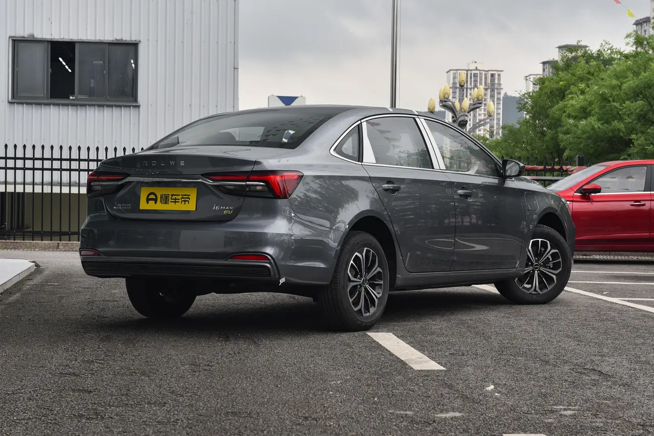 Roewe I6 Max EV 2022