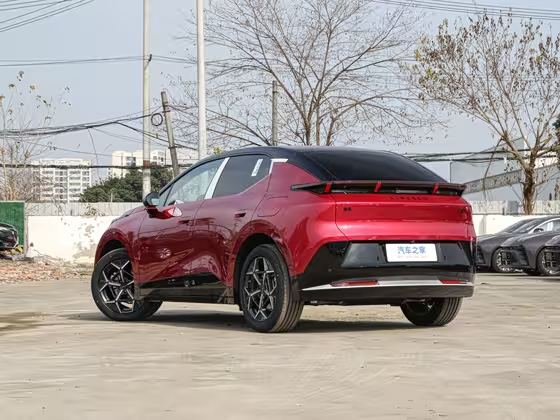 Lynk &amp; Co Z20 2025