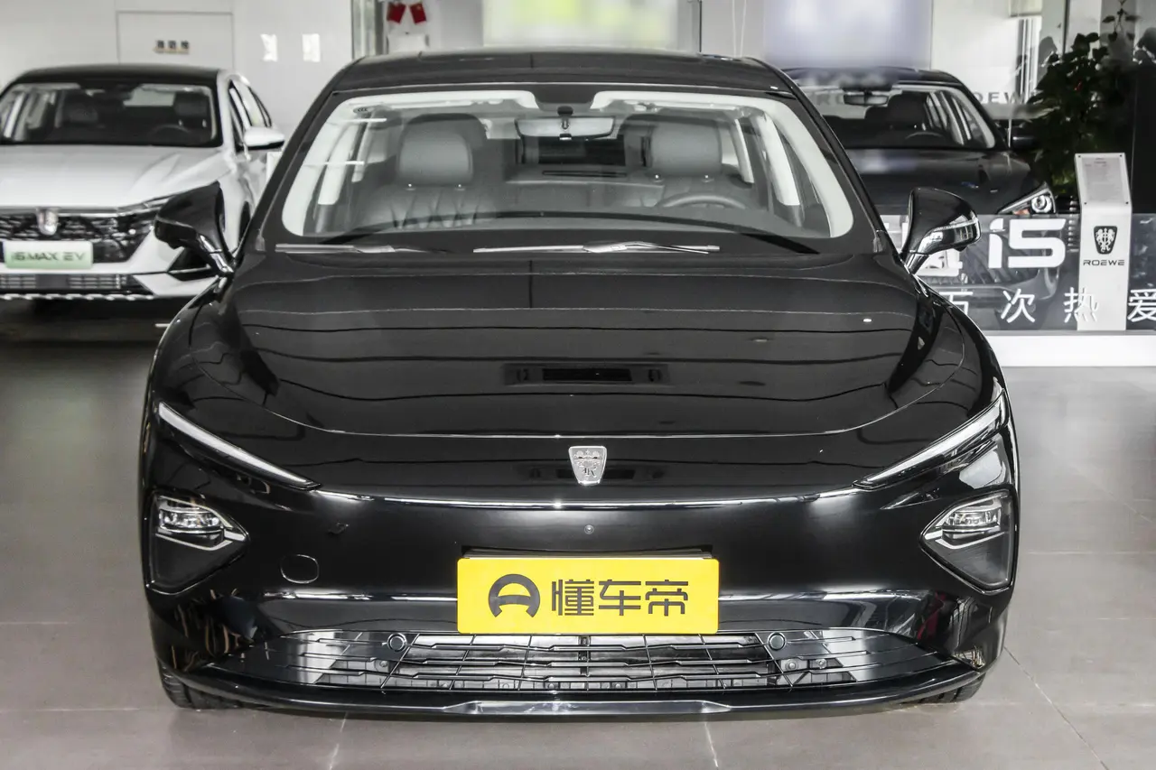 Roewe D7 EV 2023