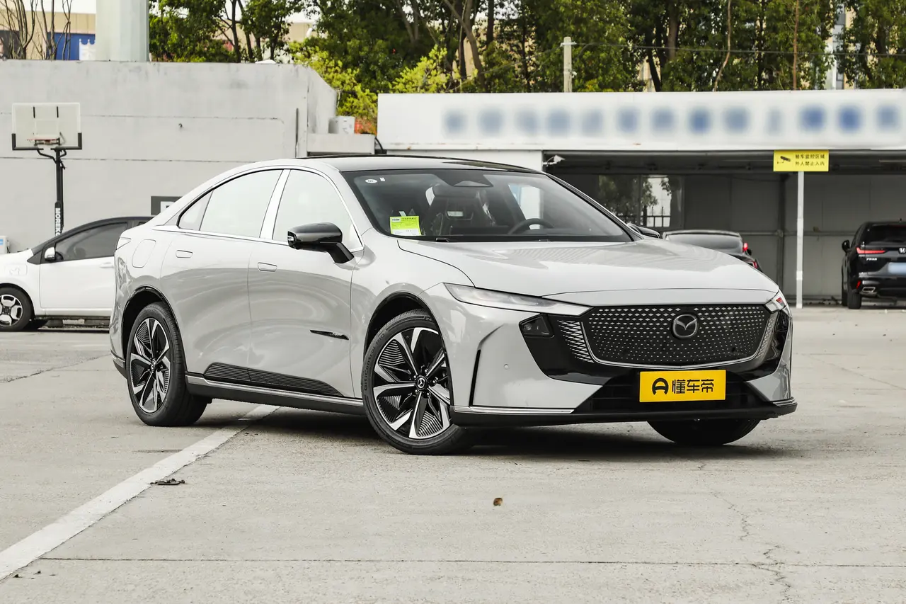 Mazda EZ-6 2024