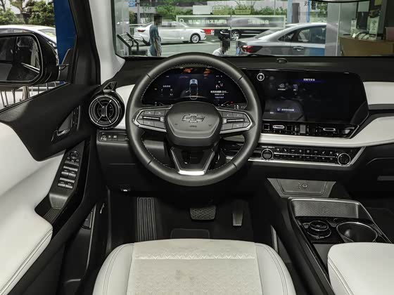 Chevrolet Equinox 2025