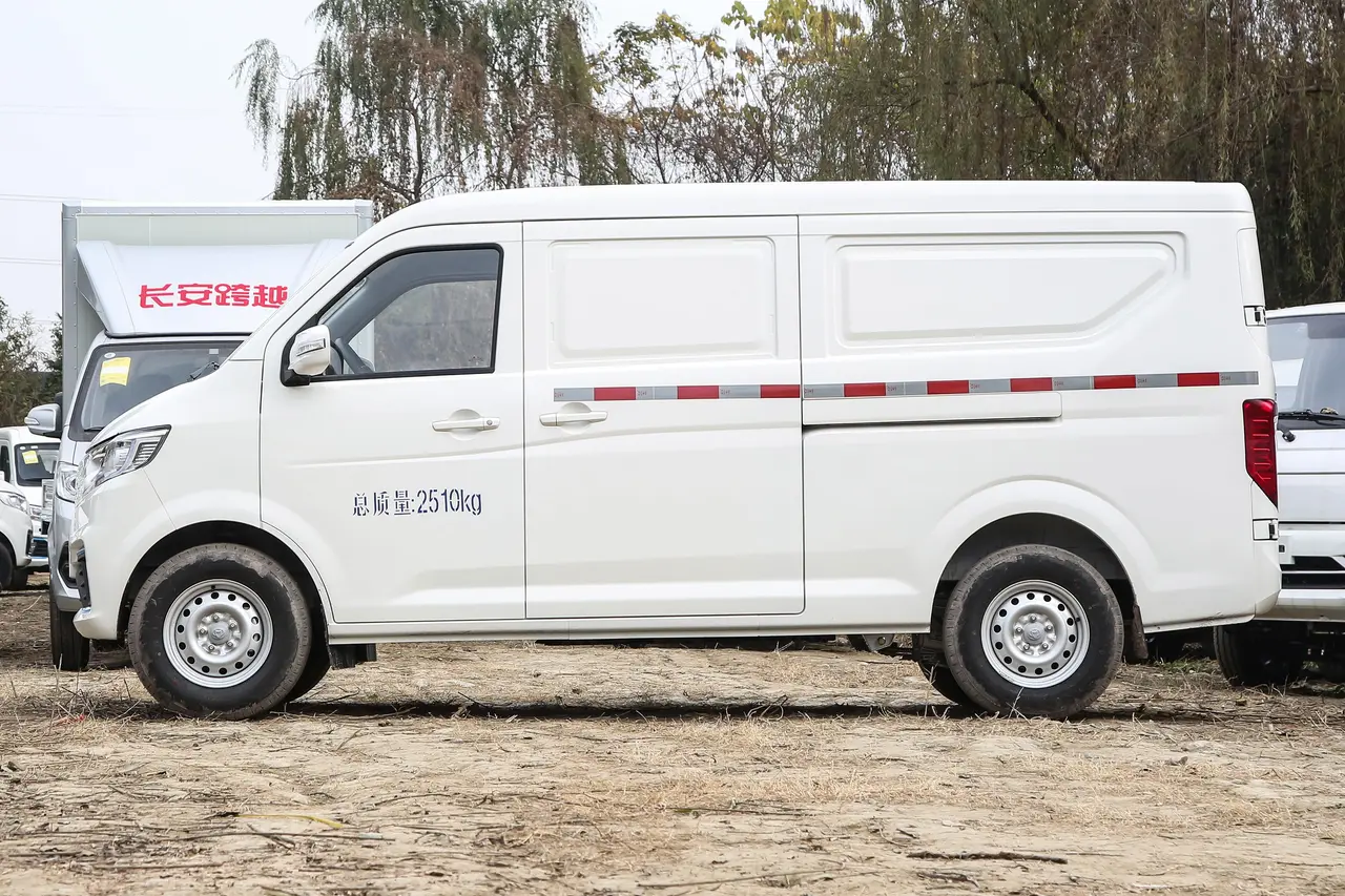 Changan Kuayue V5 EV 2024