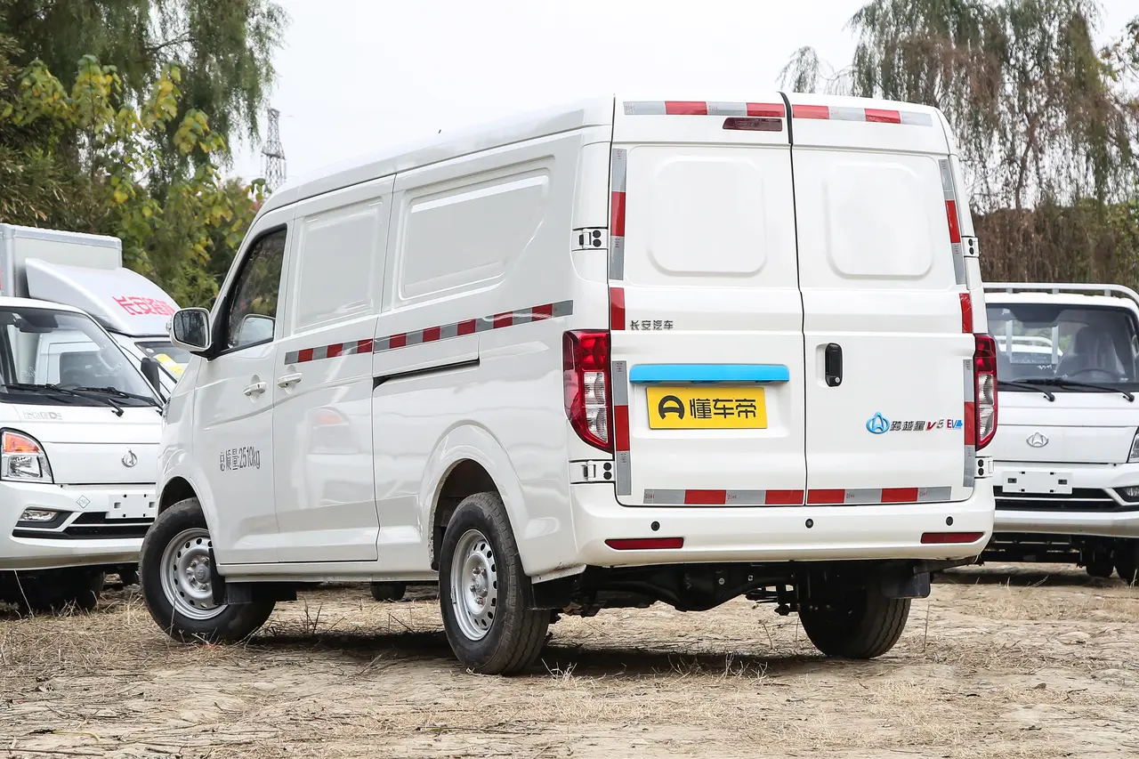 Changan Kuayue V5 EV 2024