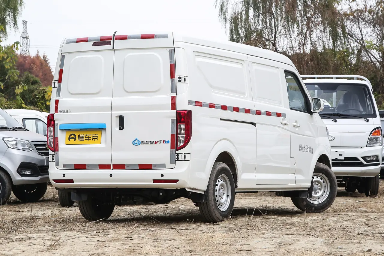 Changan Kuayue V5 EV 2024
