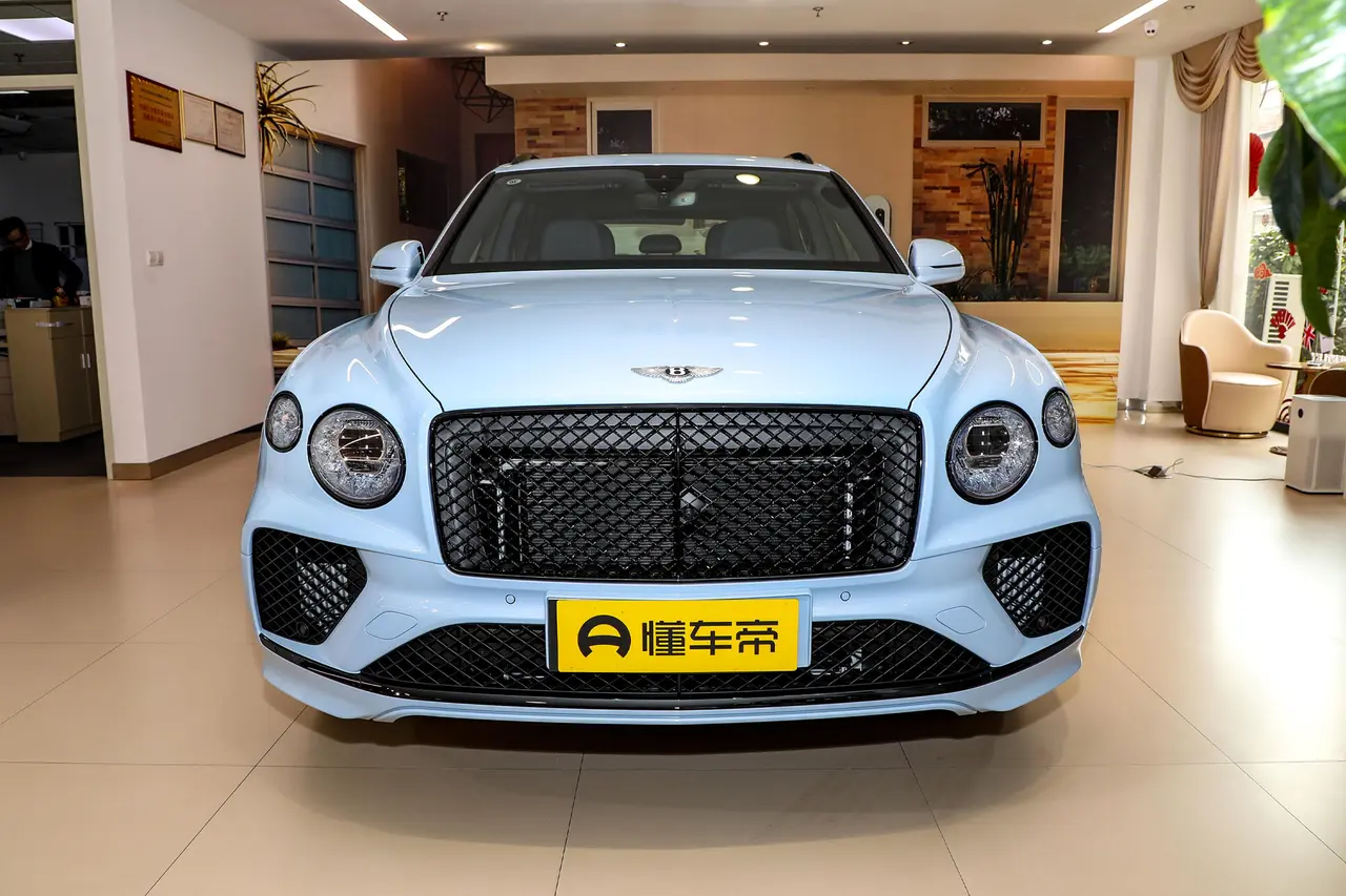 Bentley Bentayga PHEV 2024