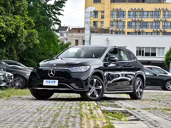 Mercedes EQE SUV 2024
