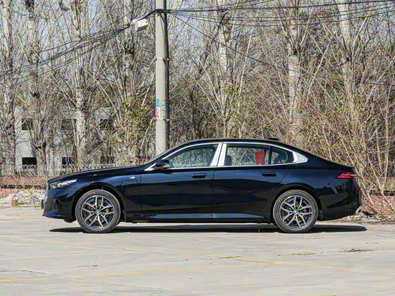 BMW I5 2025