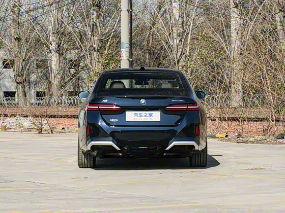 BMW I5 2025