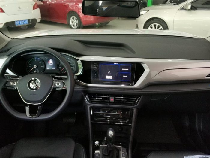 Volkswagen e-Tharu 2021