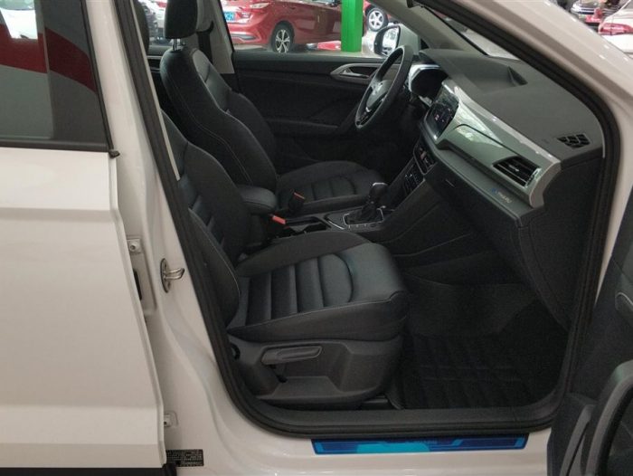 Volkswagen e-Tharu 2021