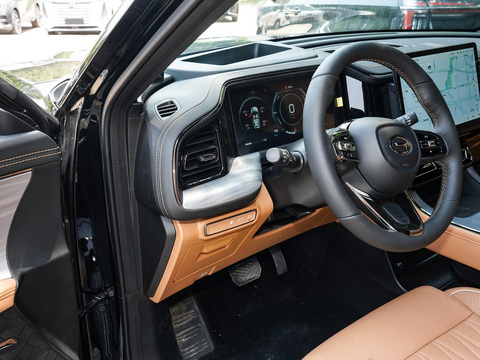 GAC Trumpchi GS8 2024