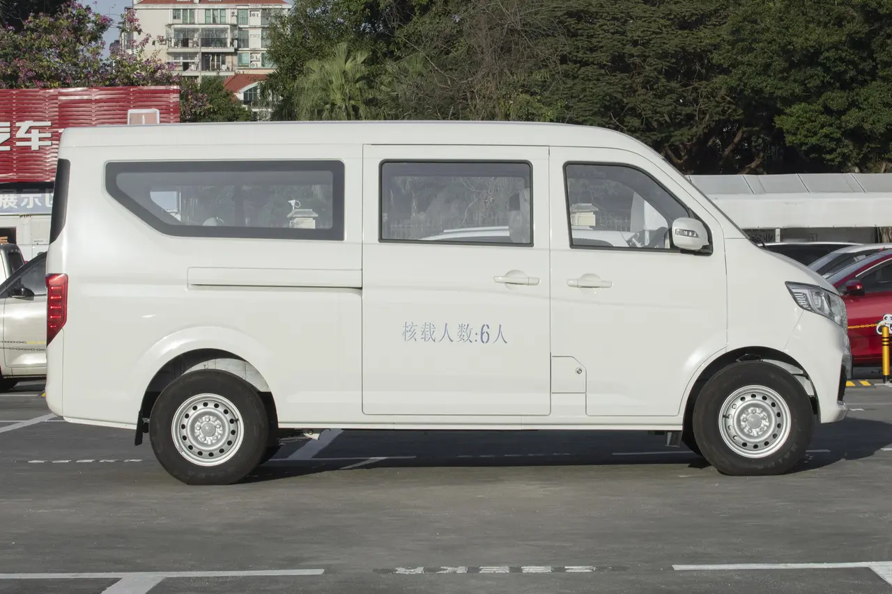 Changan Kuayue V5 EV 2024