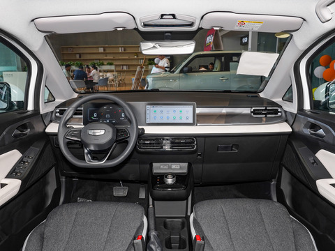 Geely Geometry E 2024