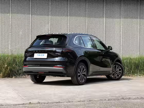 Geely Galaxy Starship 7 EM-i 2025