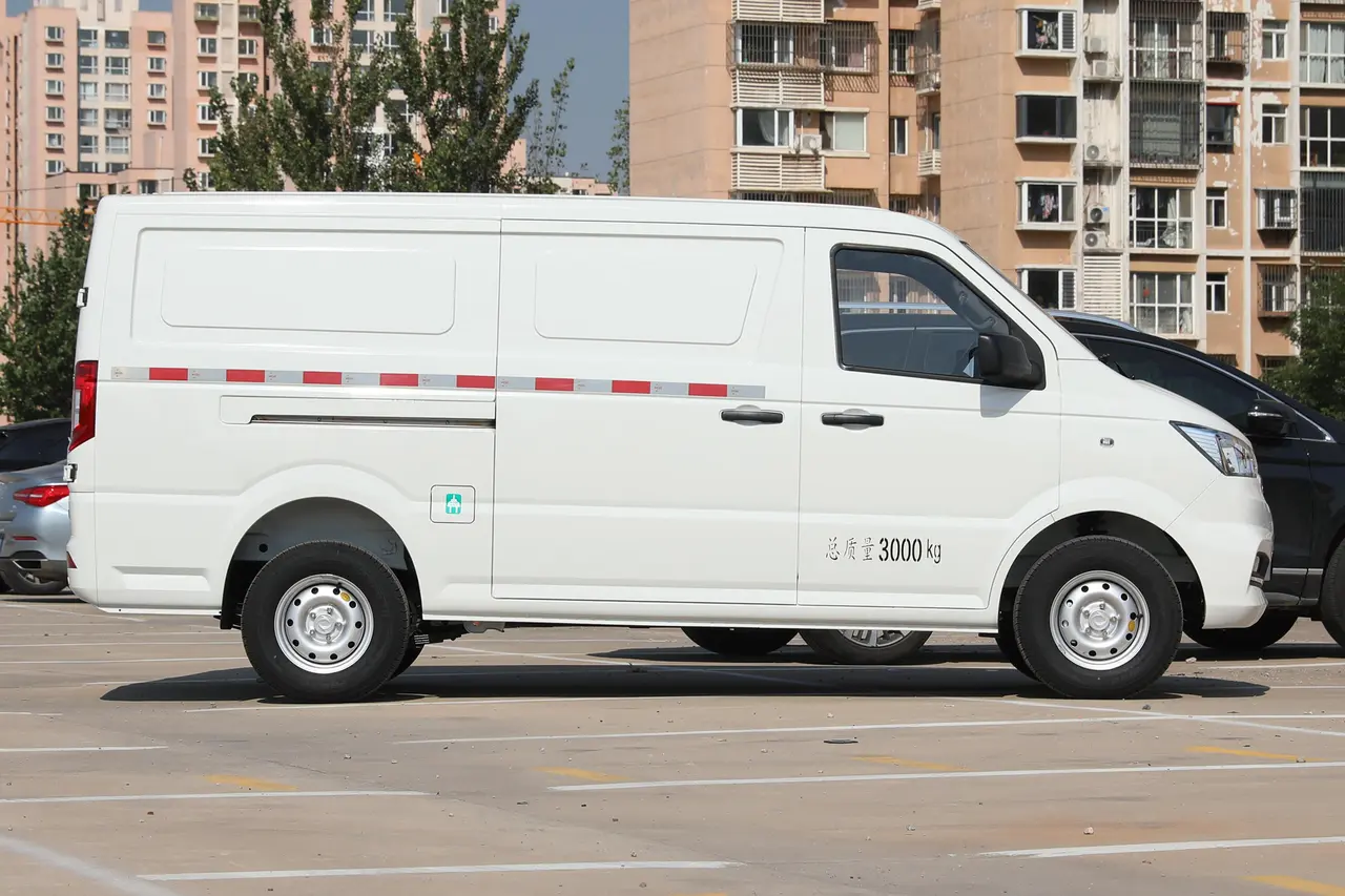 Dongfeng Yufeng EM26 2023