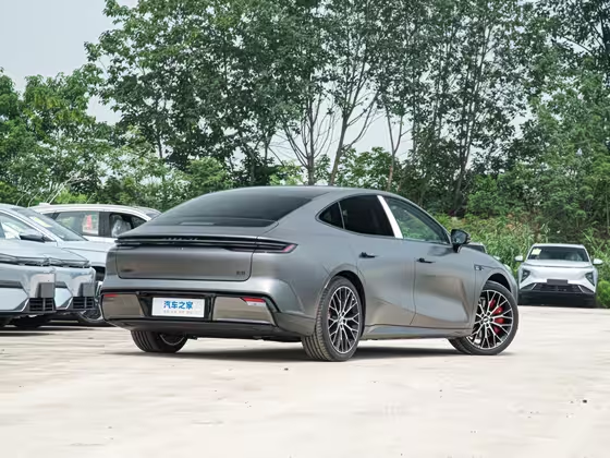 Geely Galaxy E8 2025