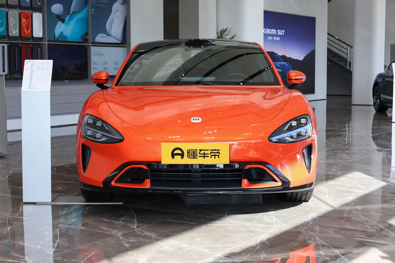 Xiaomi SU7 2024