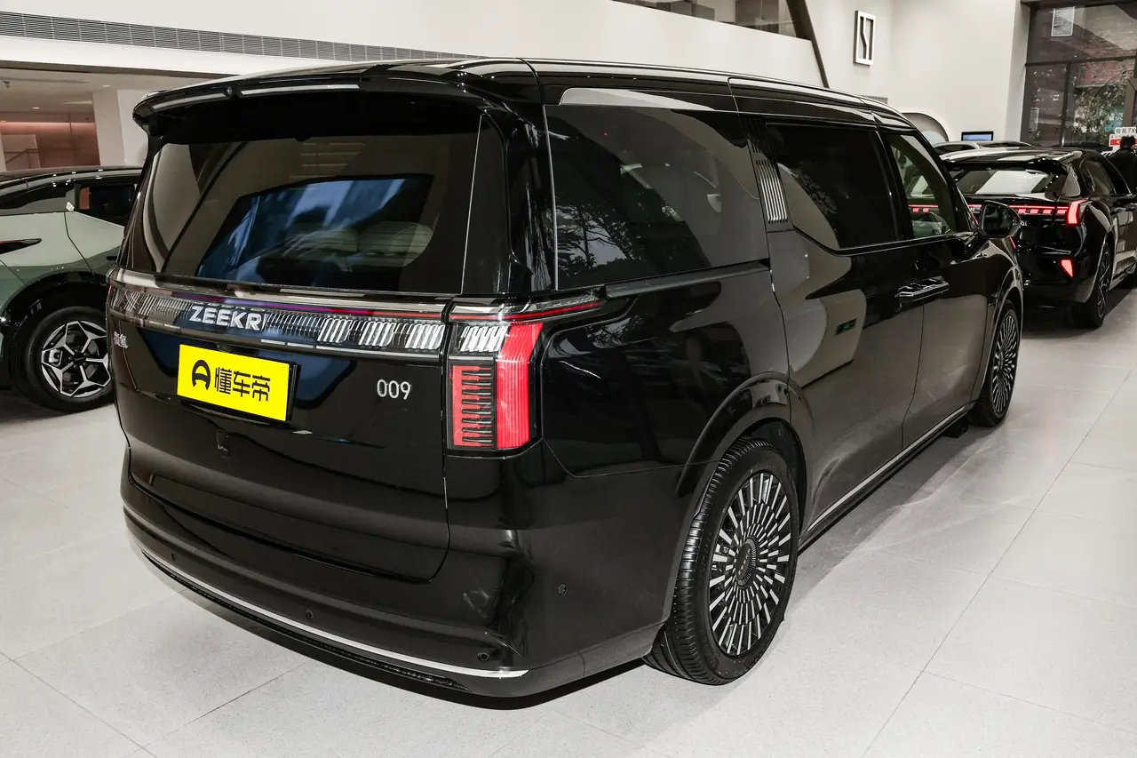 Zeekr 009 2024