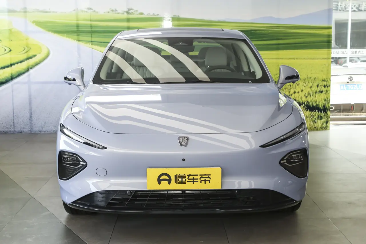 Roewe D7 EV 2023