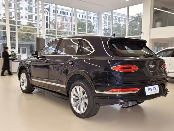 Bentley Bentayga PHEV 2024