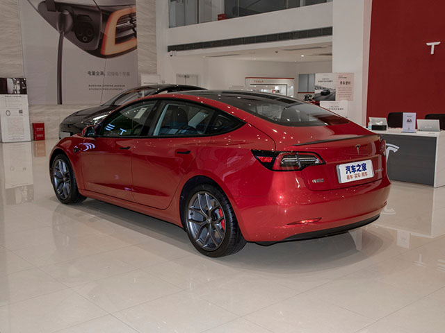 Tesla Model 3 2023