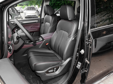 GAC Trumpchi M6 2024