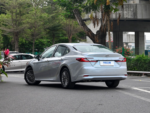 Toyota Camry 2024