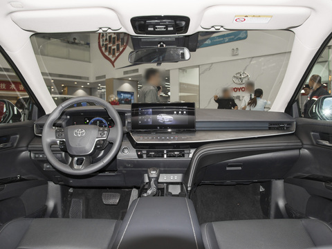 Toyota Camry 2024