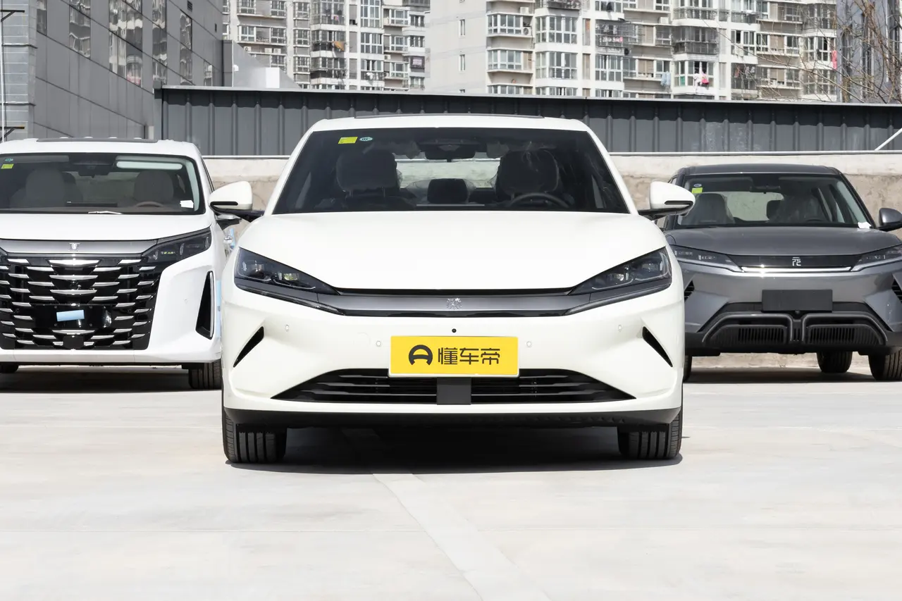 BYD QIN L EV 2025