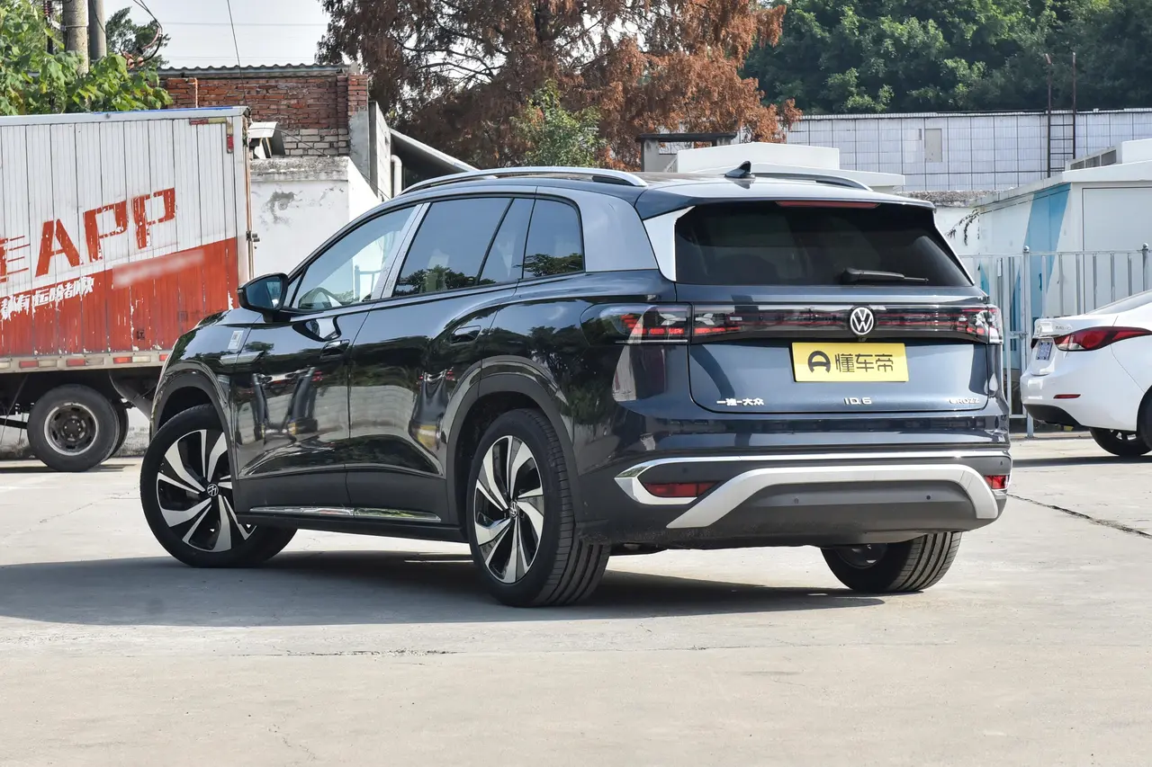 Volkswagen ID.6 Crozz 2024