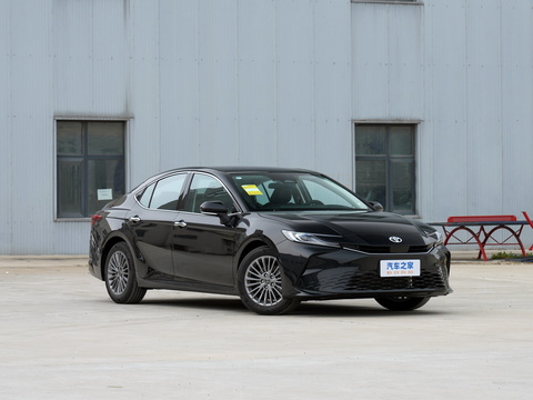 Toyota Camry 2024