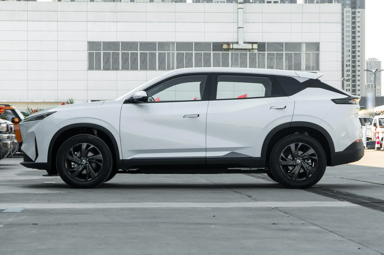 Dongfeng Aeolus Sky EV 2024