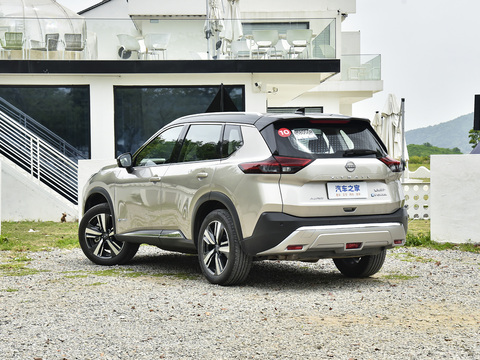 Nissan X-Trail 2025