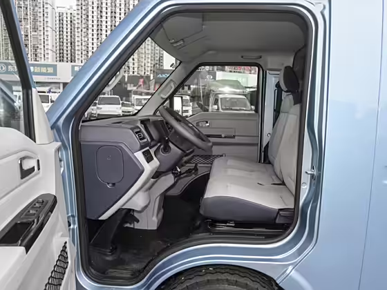 SRM Xinyuan E3L 2024